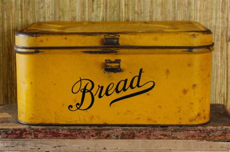 Vintage Empeco Metal Bread Box 